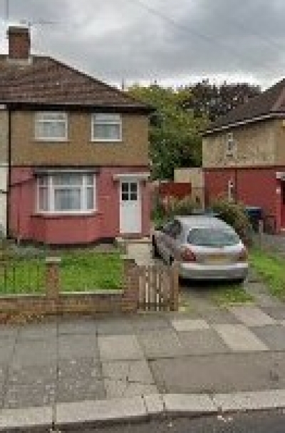 Looking for a 2 bedroom House in Enfield, Cheshunt, Waltham Cross, Broxbourne,HarlowBishop Stortford  photo